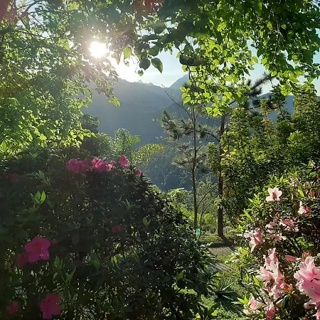 Chale Pakere Bellavista: Mountain Retreat with Panoramic Valley Views Lumiar Exterior photo