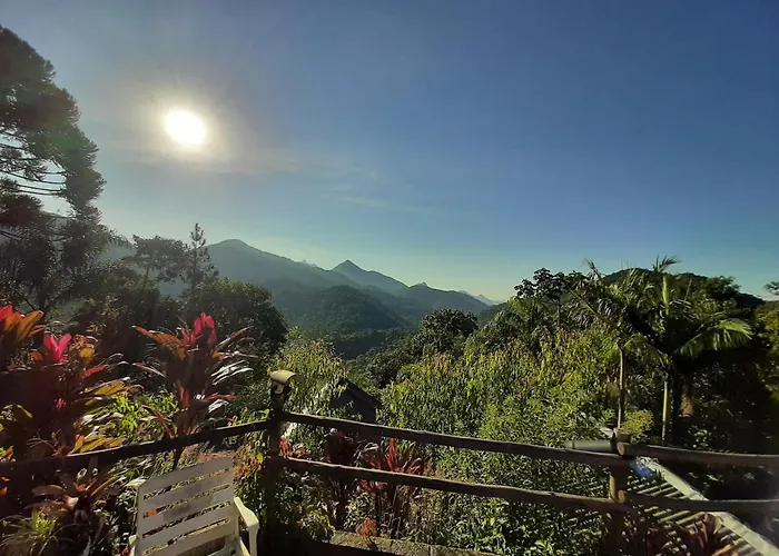 Chale Pakere Bellavista - Visao Magnifica Do Vale E Montanhas A Mais De Mil Metros De Altitude, Wi-Fi, Sauna, Piscina E Agua De Nascente