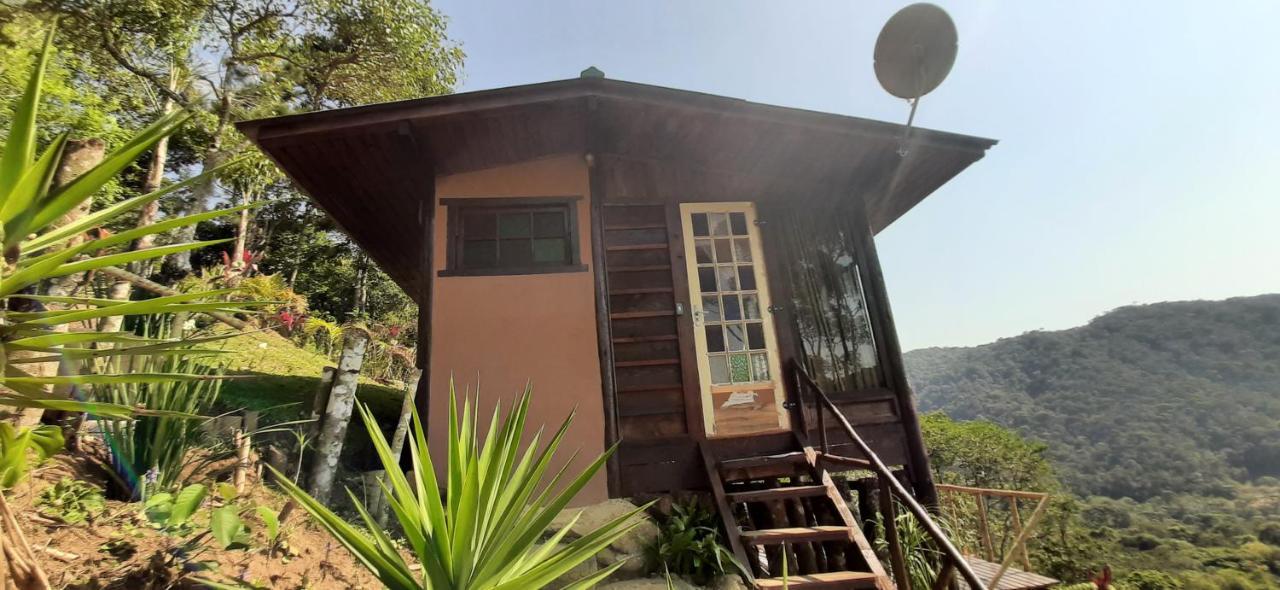 Chalet Chale Pakere Bellavista: Mountain Retreat With Panoramic Valley Views Lumiar