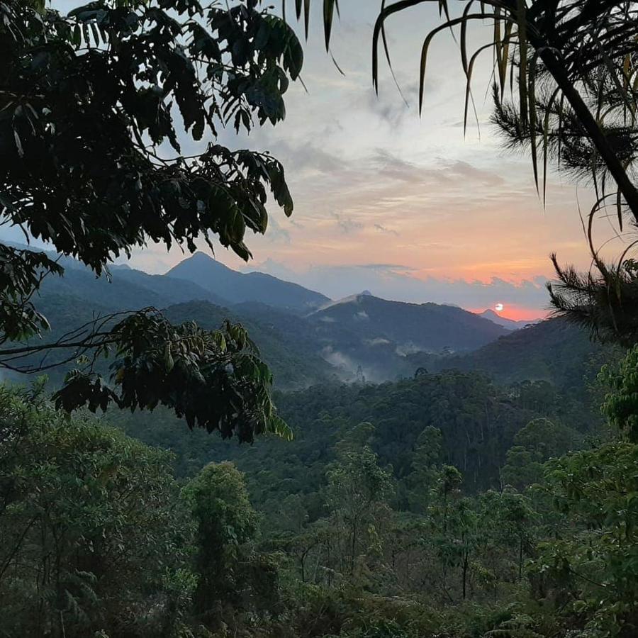 Chale Pakere Bellavista: Mountain Retreat With Panoramic Valley Views *
